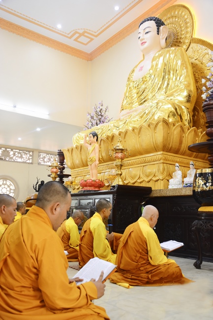 Quý Thầy chùa Hoằng Pháp an cư tập trung