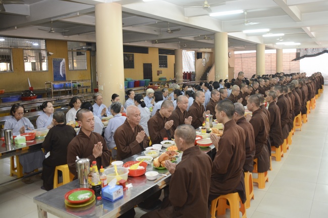 Quý Thầy chùa Hoằng Pháp an cư tập trung