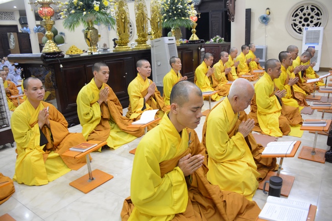 Quý Thầy chùa Hoằng Pháp an cư tập trung