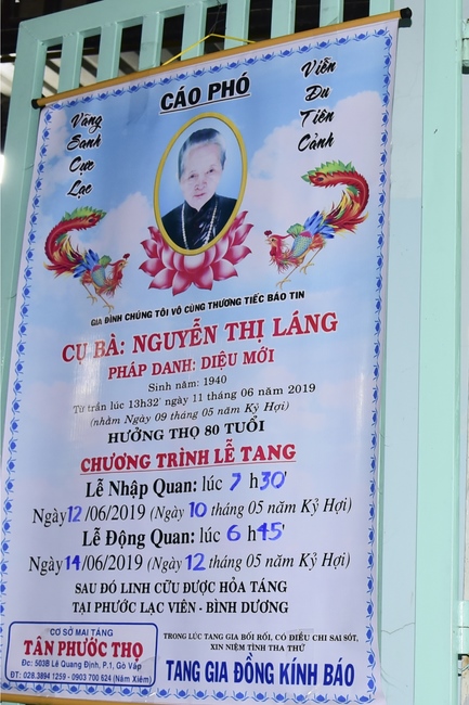 Praying rebirth for the mother's soul of Junior Ven. Thich Tam Truc