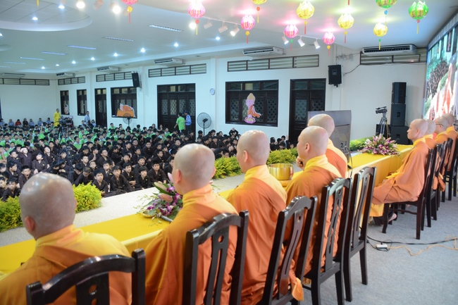 Lễ quy y Tam Bảo cho các bé thiếu nhi