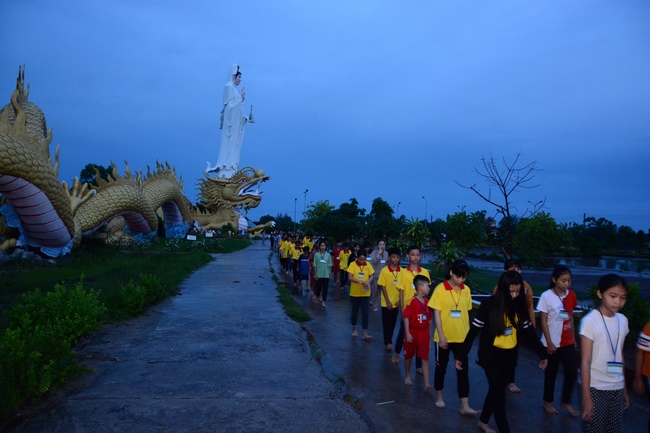 Nói chuyện Khóa Tu Mùa Hè chùa Vạn Phước, Cà Mau