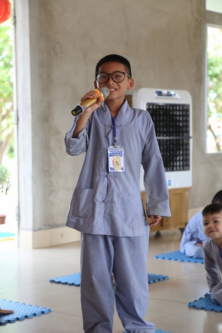 The retreat Sowing seeds lotus at Dong Cao Pagoda