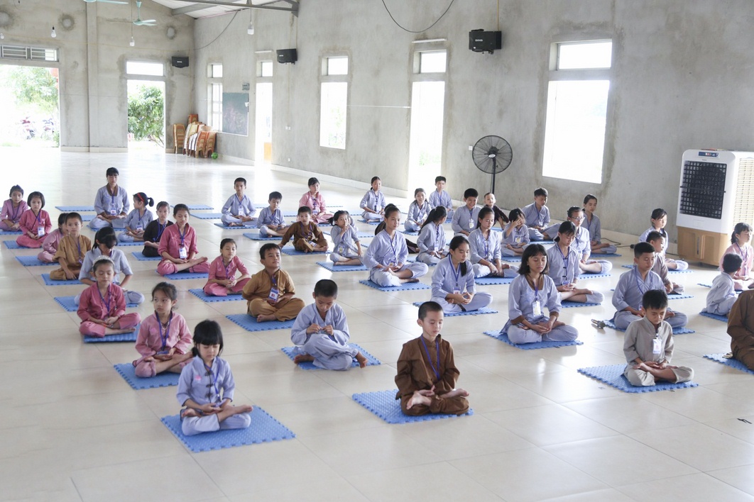 The retreat Sowing seeds lotus at Dong Cao Pagoda