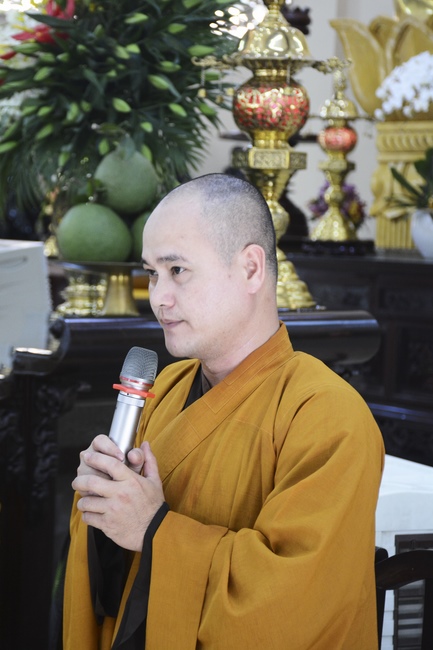 Delegation of the Vietnam Buddhist Association visit Hoang Phap Temple