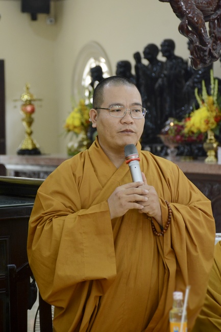 Delegation of the Vietnam Buddhist Association visit Hoang Phap Temple
