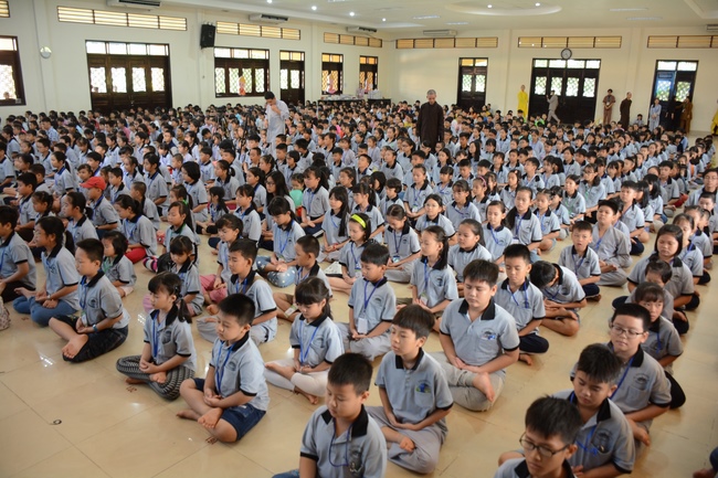 The 16th “Kids Playground Program”