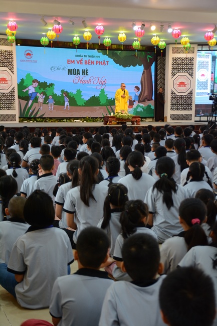 The 16th “Kids Playground Program”