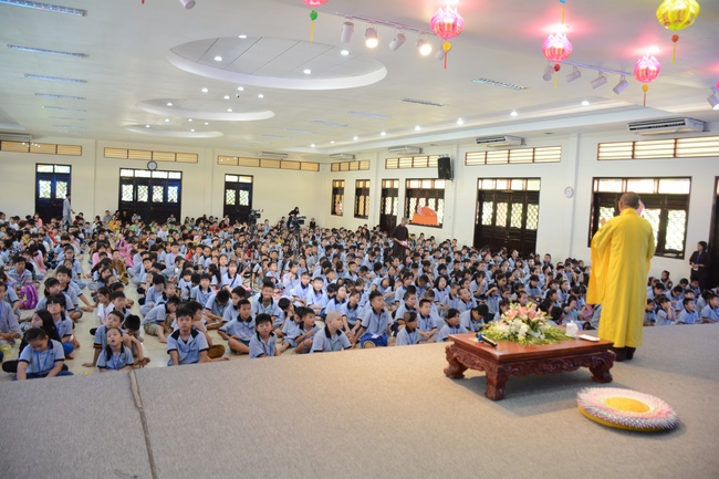 The 16th “Kids Playground Program”