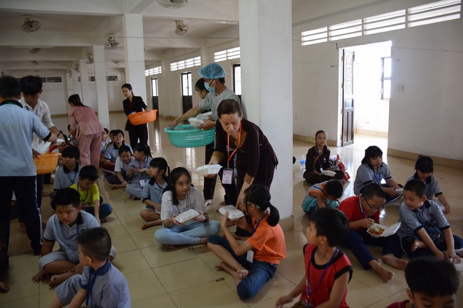 The 16th “Kids Playground Program”