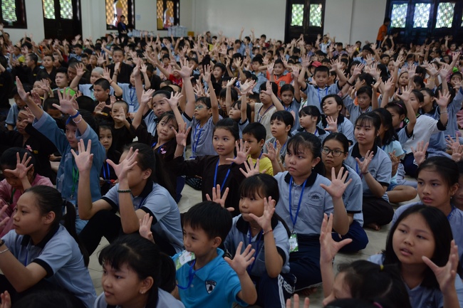 The 16th “Kids Playground Program”