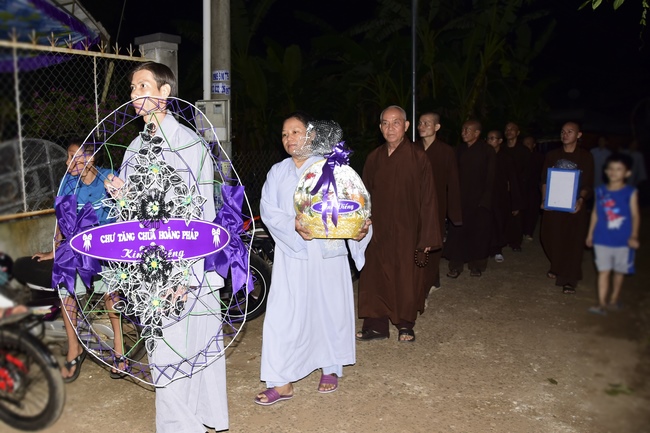 Praying for the rebirth in Long Khanh