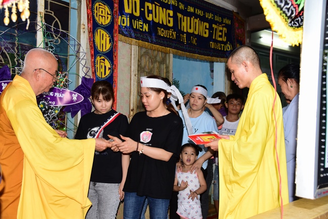 Praying for the rebirth in Long Khanh