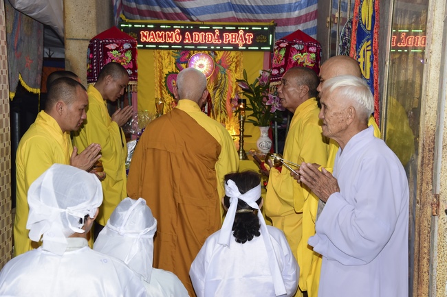 Praying for the rebirth in Long Khanh