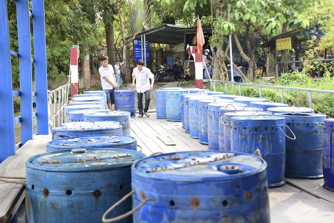 Attending the forty-nine days rite after death of Late Nun venerable Hanh Lien