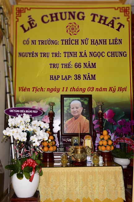 Attending the forty-nine days rite after death of Late Nun venerable Hanh Lien