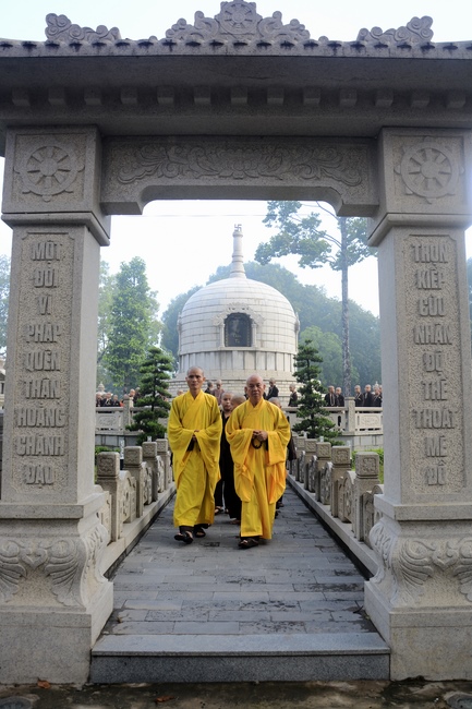 Các bé thiếu nhi sinh hoạt vui chơi