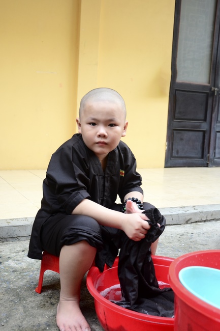 Các bé thiếu nhi sinh hoạt vui chơi