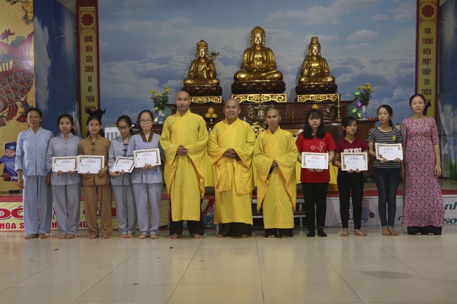 Awarding the 3rd scholarship “Helping Dream Come True.”