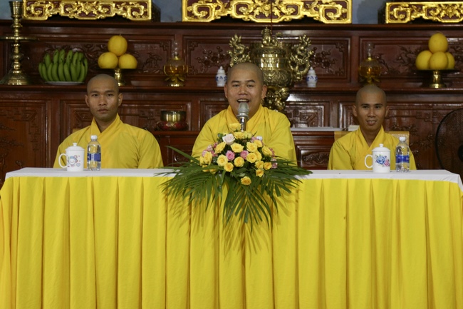 Awarding the 3rd scholarship “Helping Dream Come True.”