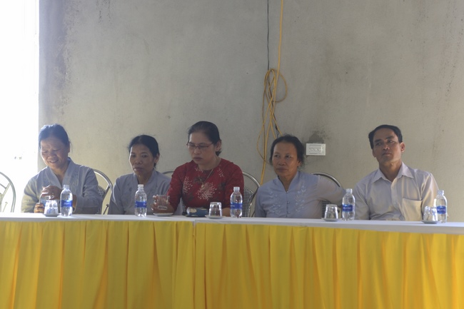 Awarding the 3rd scholarship “Helping Dream Come True.”