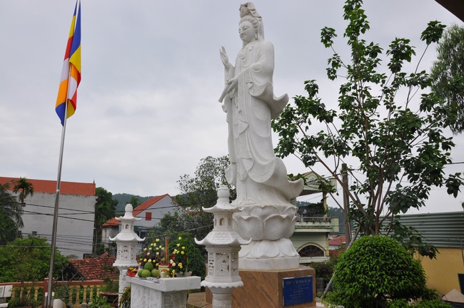 The comfortable retreat at Tieu Dao pagoda - Quang Ninh
