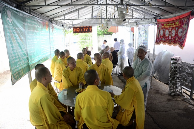 Funeral Visiting a Member of Hoang Phap Buddhist Family – Upāsaka Le Trong Thang