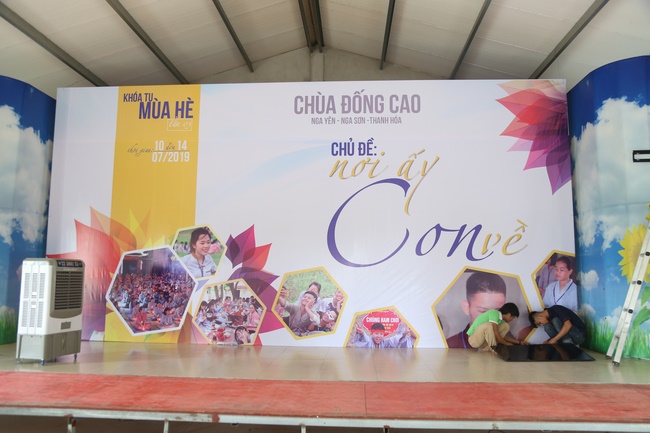 Beginning the Summer retreat at Dong Cao pagoda in Thanh Hoa