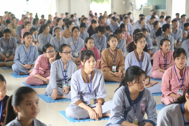 Beginning the Summer retreat at Dong Cao pagoda in Thanh Hoa