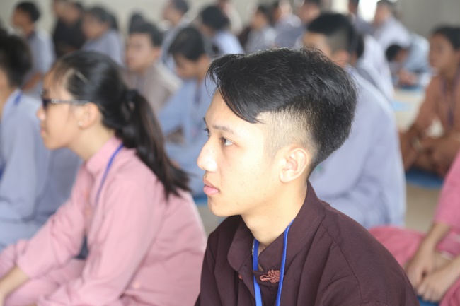 The second day of the summer retreat at Dong Cao pagoda