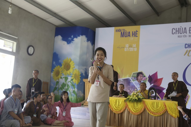 The second day of the summer retreat at Dong Cao pagoda