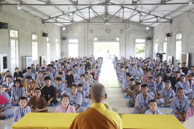 The third day of the summer retreat at Dong Cao pagoda