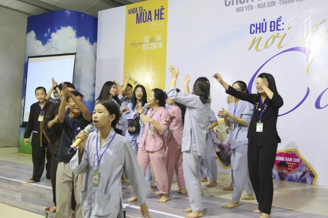 The third day of the summer retreat at Dong Cao pagoda