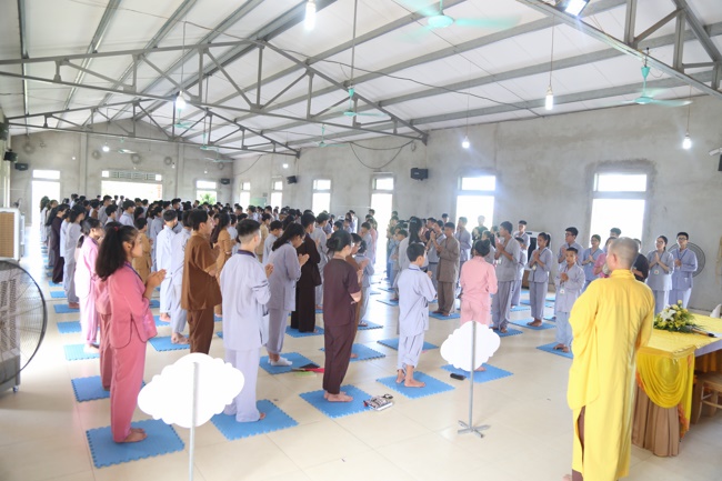 The third day of the summer retreat at Dong Cao pagoda