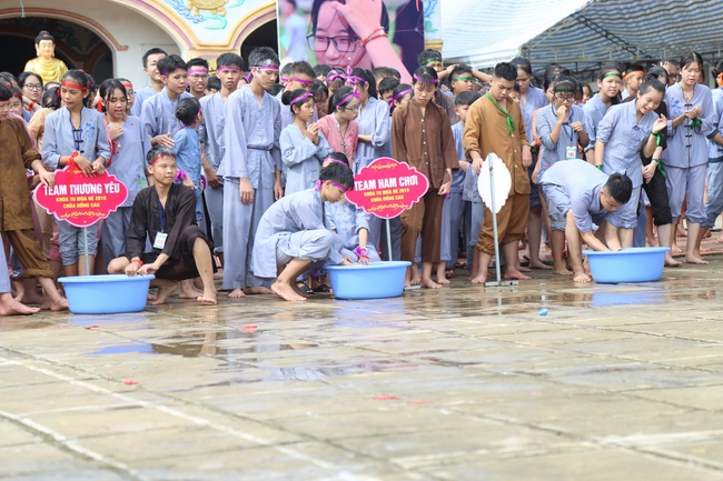 The fourth day of summer retreat at Dong Cao pagoda