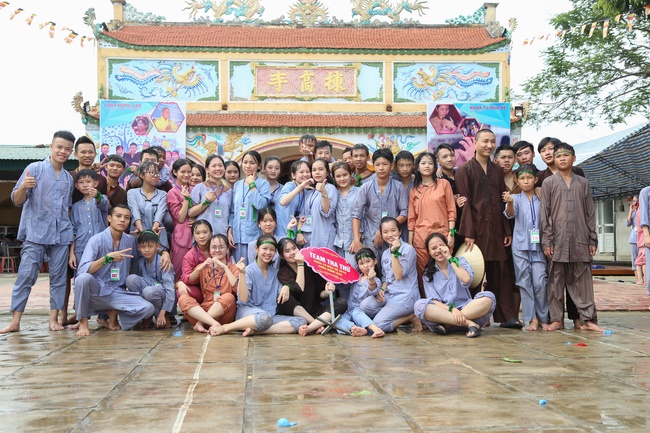 The fourth day of summer retreat at Dong Cao pagoda