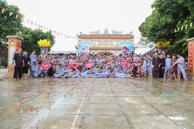 The fourth day of summer retreat at Dong Cao pagoda