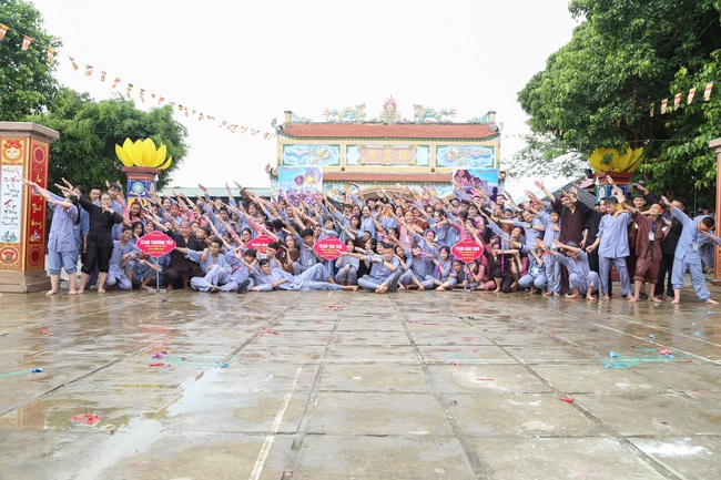The fourth day of summer retreat at Dong Cao pagoda