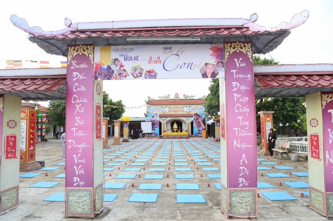 The fourth day of summer retreat at Dong Cao pagoda