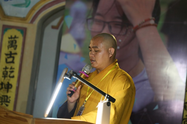 The fourth day of summer retreat at Dong Cao pagoda