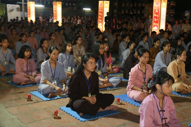 The fourth day of summer retreat at Dong Cao pagoda