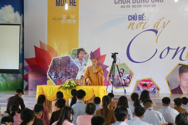 The fourth day of summer retreat at Dong Cao pagoda