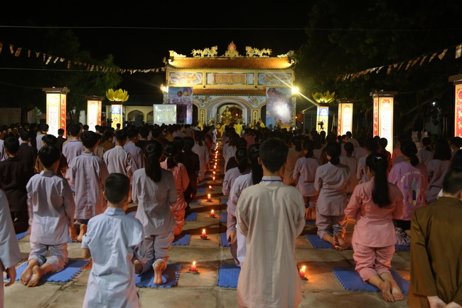 The fourth day of summer retreat at Dong Cao pagoda