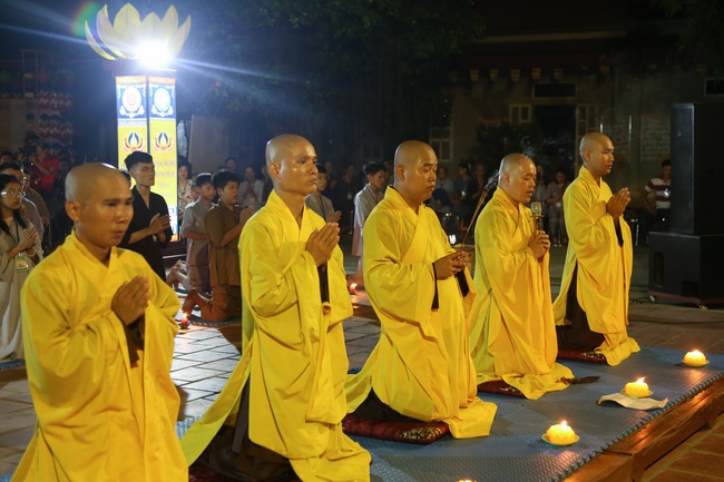 The fourth day of summer retreat at Dong Cao pagoda
