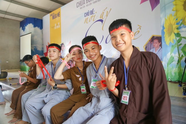 The fourth day of summer retreat at Dong Cao pagoda