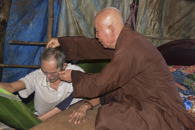 Cầu siêu và phóng sanh ở Củ Chi