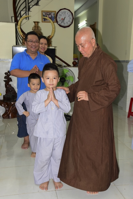 Cầu siêu và phóng sanh ở Củ Chi