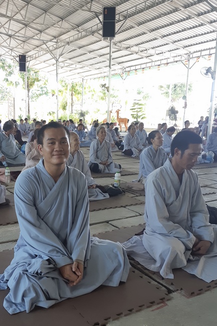 One-day Retreat at Hoang Phap Pagoda in Cambodia