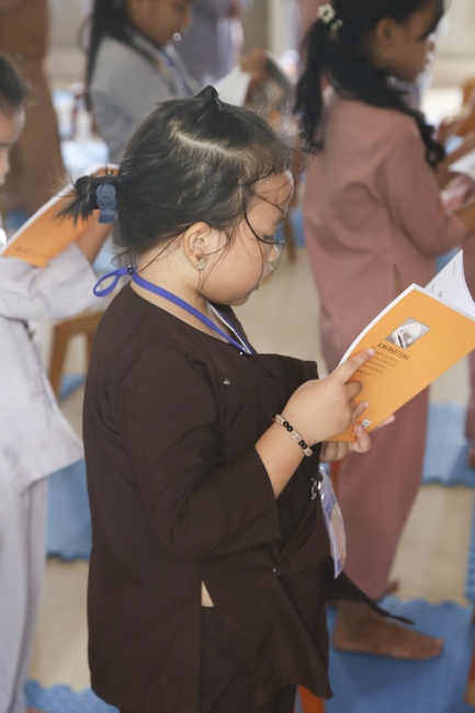 One-day Retreat - Ending the Playground “Sowing Lotus Seeds” at Dong Cao pagoda