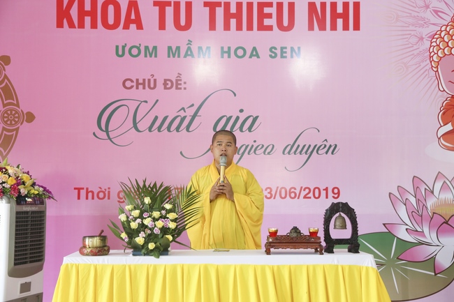 One-day Retreat - Ending the Playground “Sowing Lotus Seeds” at Dong Cao pagoda